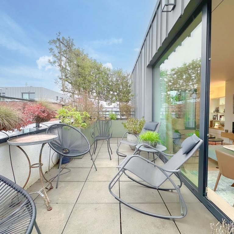 SOUS OFFRE! Calevoet/Dieweg: penthouse 3 chambres + parking + terrasses