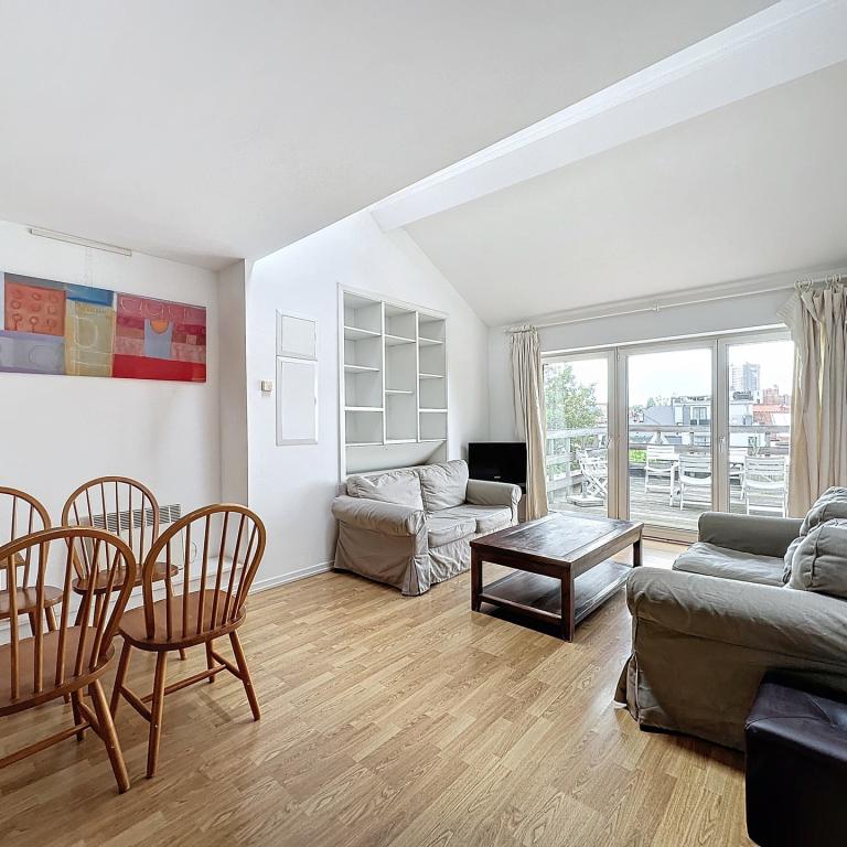 Brugmann : Magnifique duplex penthouse meublé avec terrasse