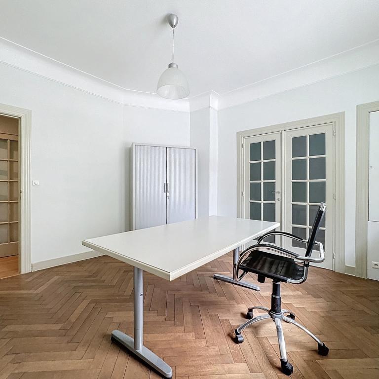 Schuman/ Cinquantenaire - bureau rénové