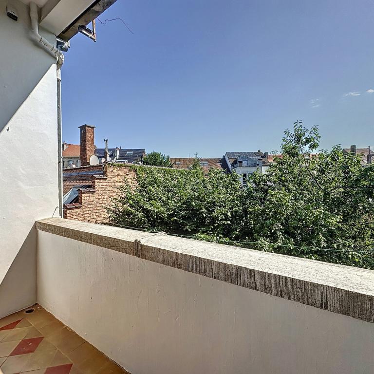 Altitude Cent: Somptueux appartement remis à neuf + terrasse