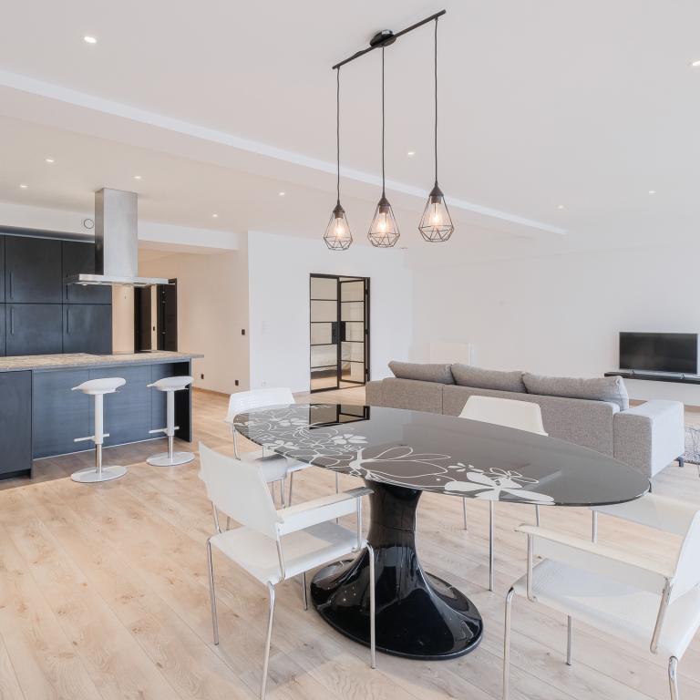 Quartier Royal - Magnifique loft 2ch de ± 170 m² bruts.