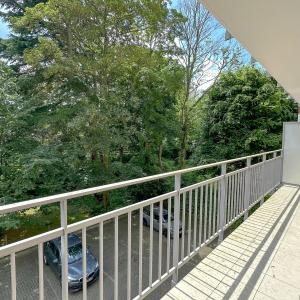 SOUS OFFRE !! Churchill : Bel appartement 2 chambres + terrasse et parking