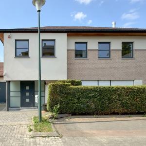 Lycée Français : Superbe maison 4 chambres + jardin