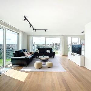 Luxueux penthouse/duplex meublé avec 4 chambres 