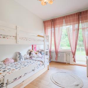 SOUS OFFRE !!! Longchamps : Superbe rez-de-chaussée 2 chambres + jardin