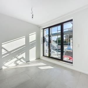 VDK Housing : Sublime  penthouse neuf 2 CH. + terrasses