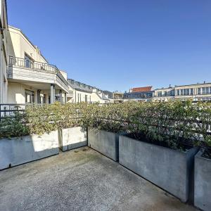 Brugmann Court : Superbe penthouse + terrasse + parking