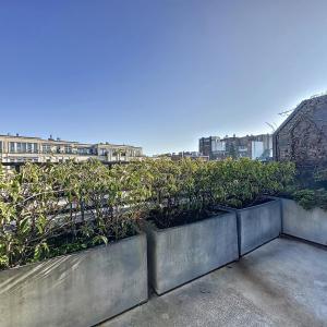 Brugmann Court : Superbe penthouse + terrasse + parking