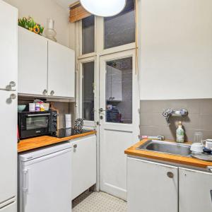 Châtelain/ Louise: bel appartement/ studio  + jardin commun