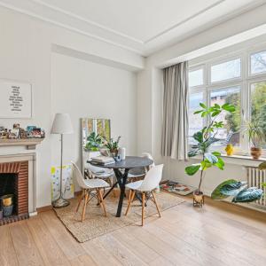 Châtelain/ Louise: bel appartement/ studio  + jardin commun