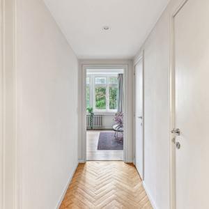 Châtelain/ Louise: bel appartement/ studio  + jardin commun