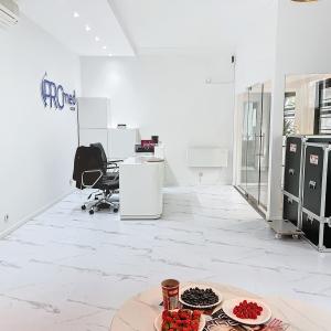 Louise: Magnifique surface commerciale de ± 130 m²