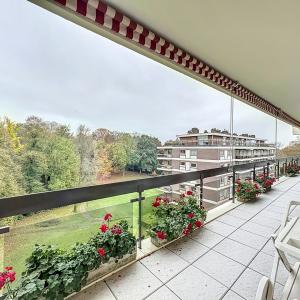 De Fré : Bel appartement de standing + terrasse