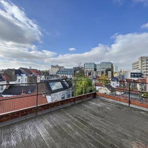 Quartier européen - duplex 3 chambres avec terrasse