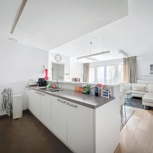 BDC/Montjoie : Superbe appartement meublé et moderne