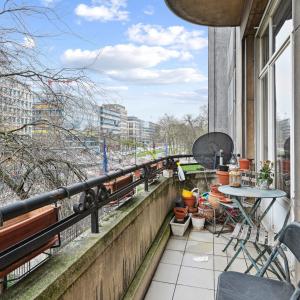 Quartier EU: appartement de standing, terrasse, garage box