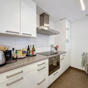 BDC/Montjoie : Superbe appartement meublé et moderne