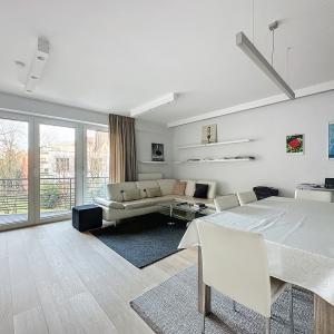 BDC/Montjoie : Superbe appartement meublé et moderne