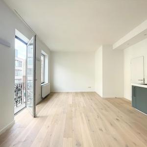 Quartier Européen : Bel appartement rénové + balcon