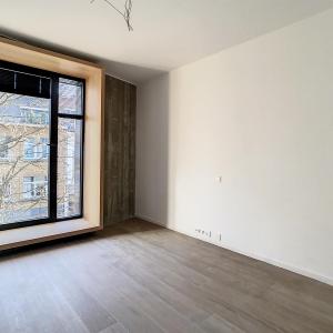 Vleurgat : Bel appartement + balcon. PEB A++