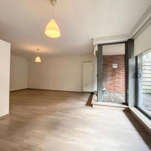 Arsenal/VUB : Bel appartement 2 chambres + terrasse 