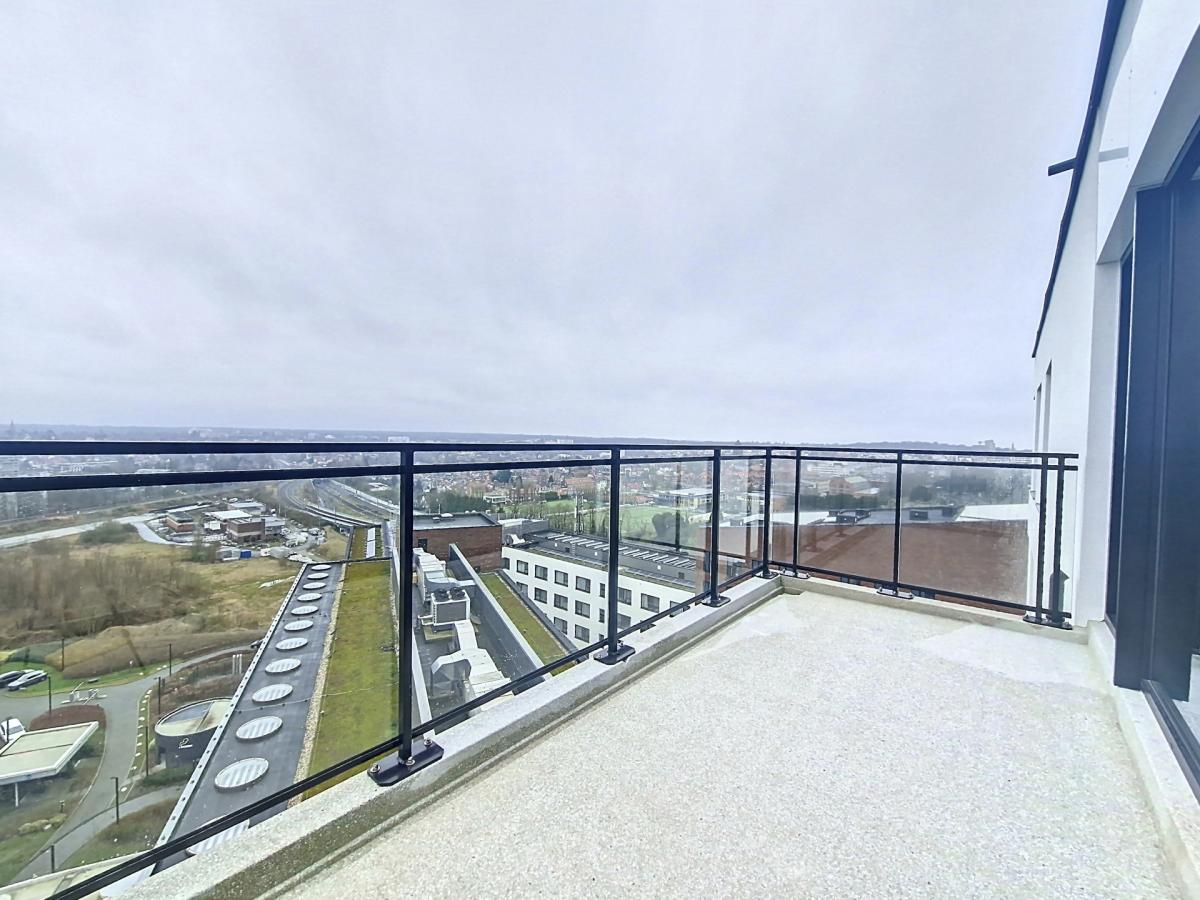 DELTA VIEW - Penthouse 164 m², 3 ch. + terrasse 20 m²