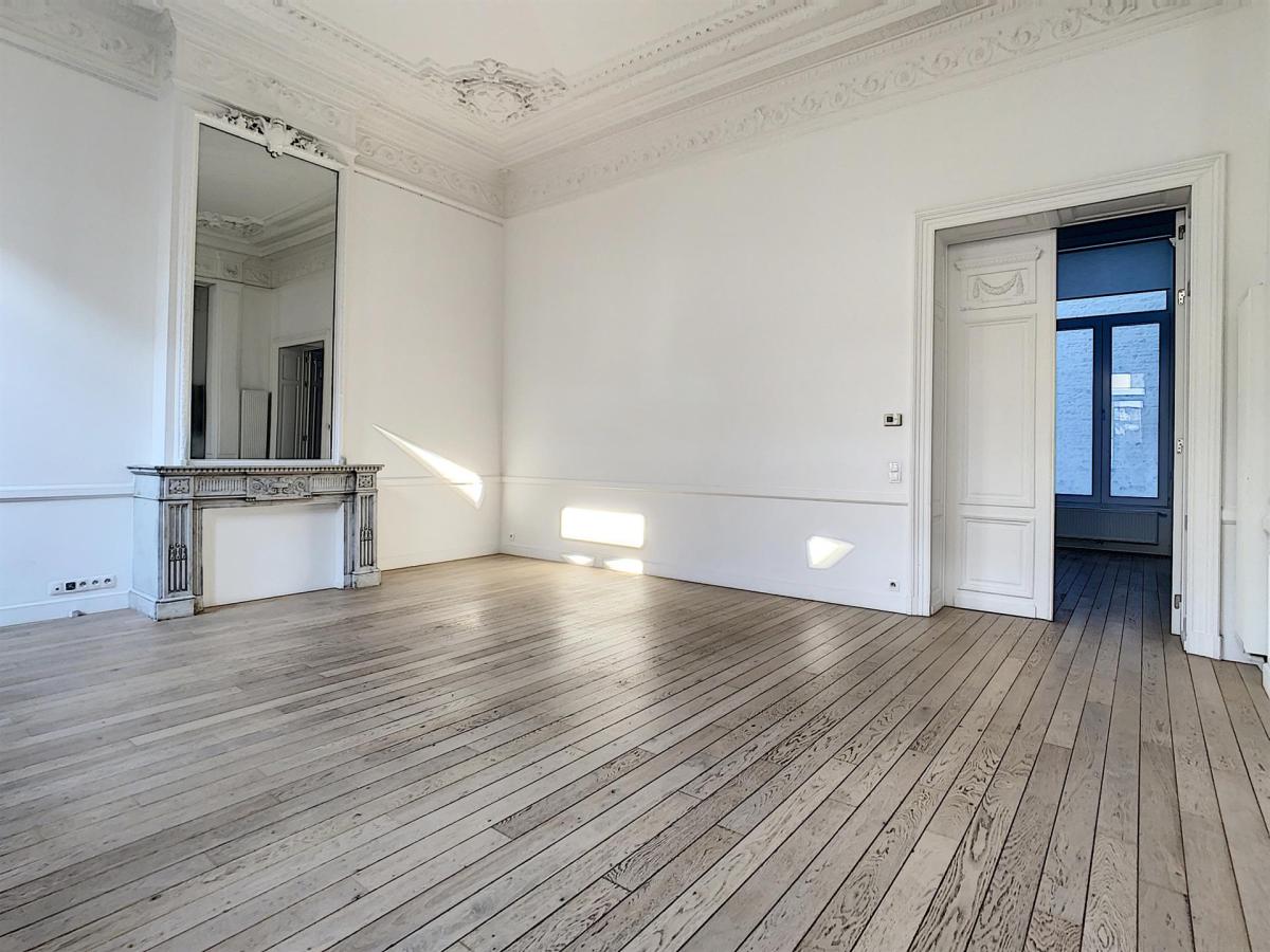 Chaussée d'Ixelles : Sublime appartement remis à neuf