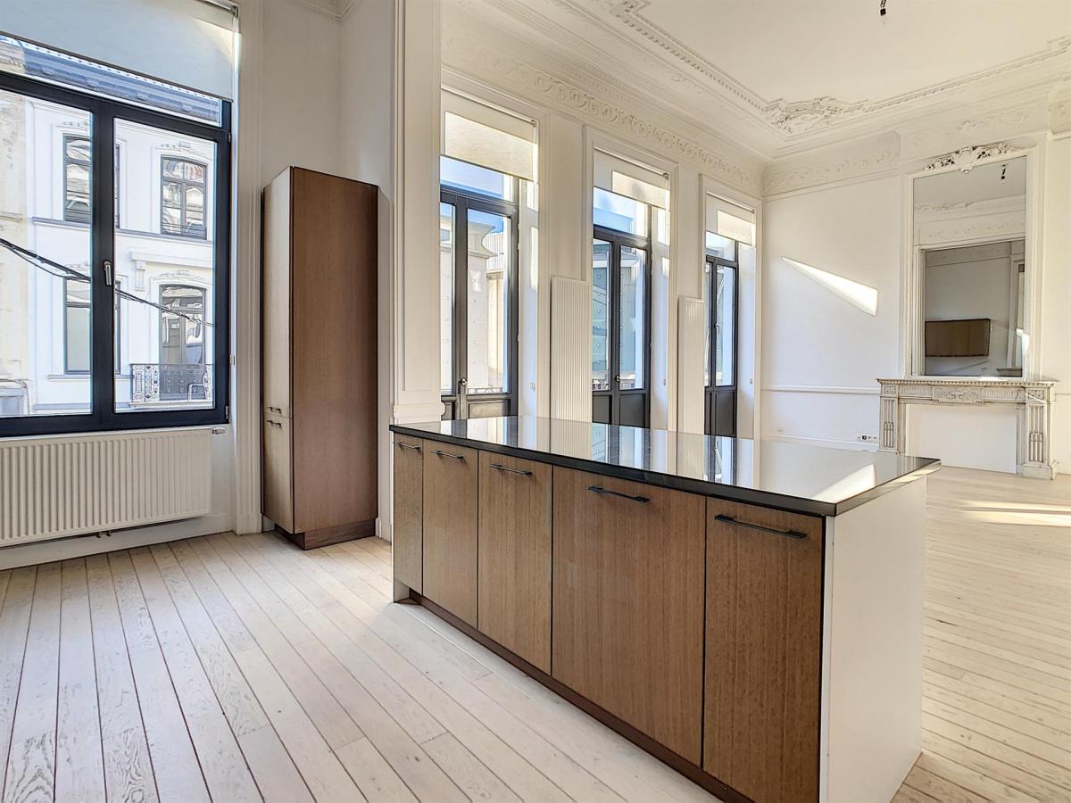 Chaussée d'Ixelles : Sublime appartement remis à neuf