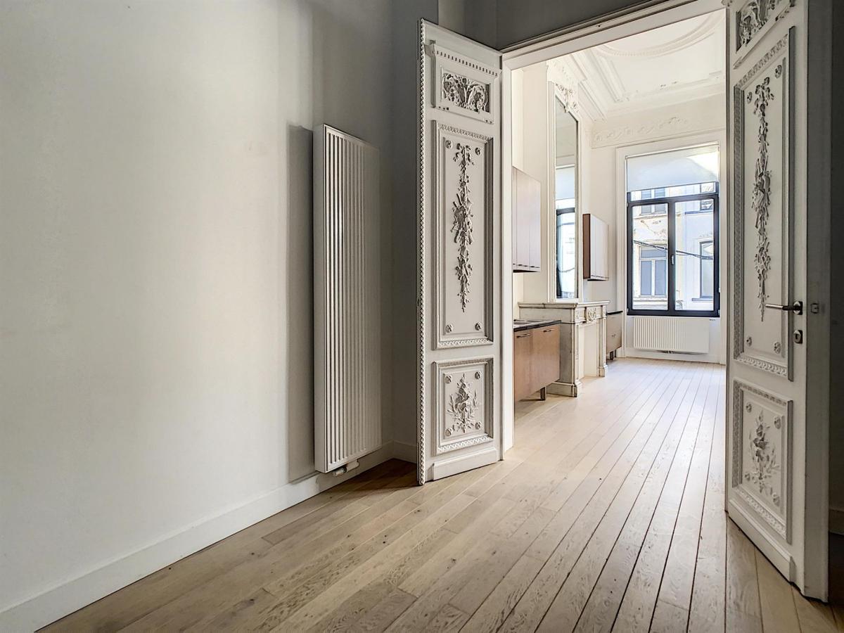 Chaussée d'Ixelles : Sublime appartement remis à neuf