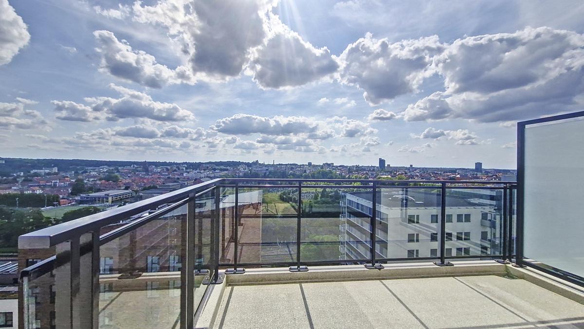 DELTA VIEW - Penthouse 164 m², 3 ch. + terrasse 20 m²