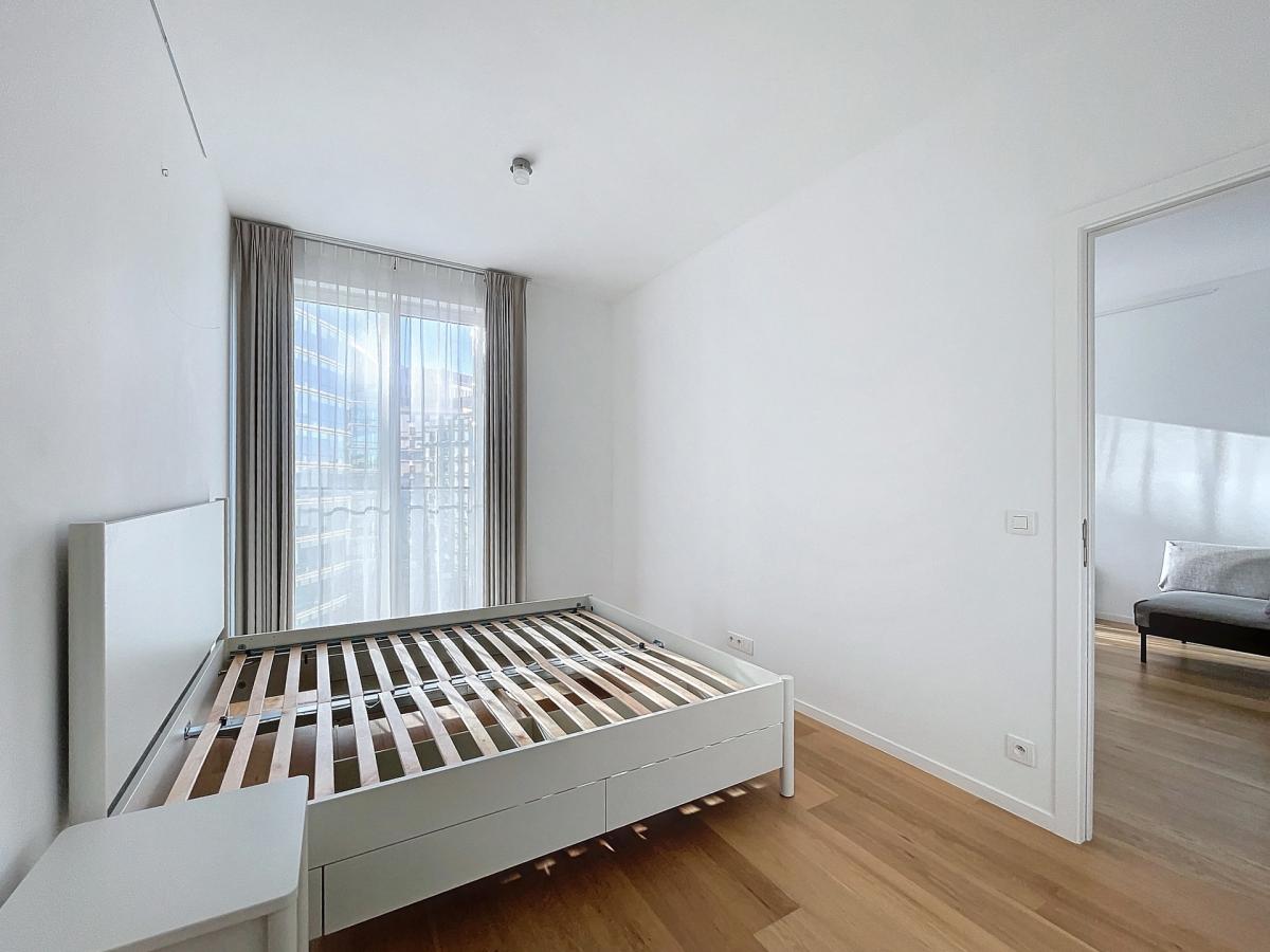 Quartier européen : Bel appartement meublé une chambre 