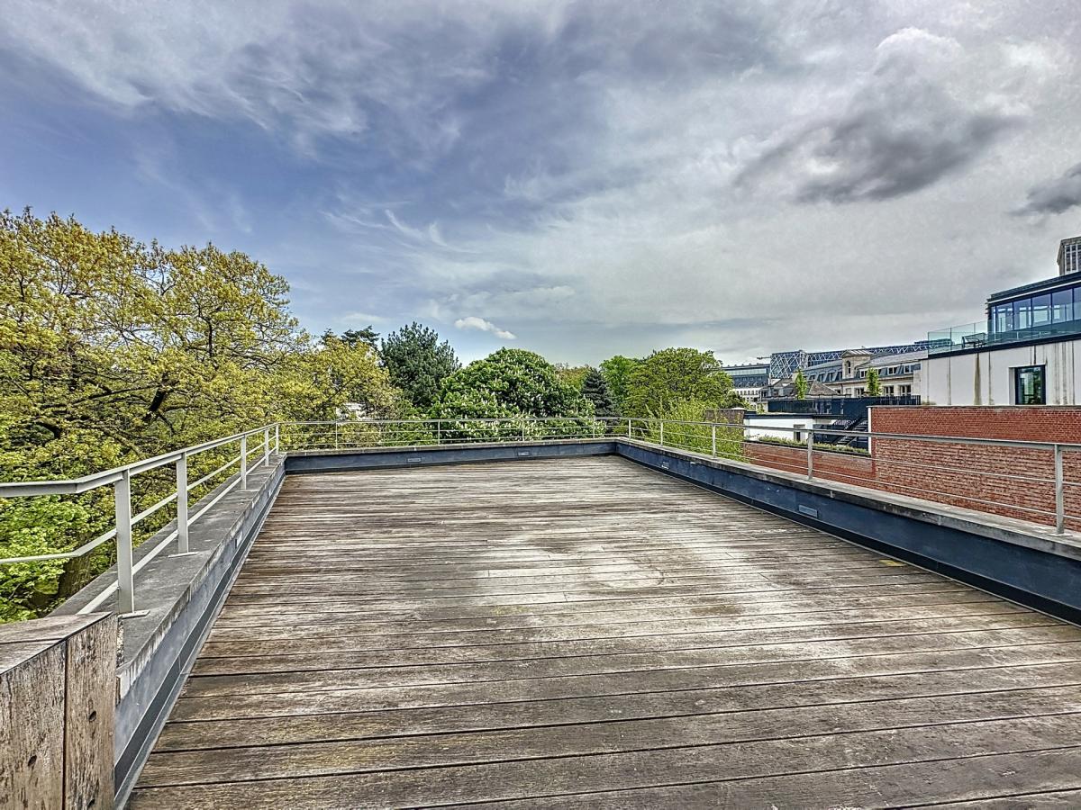 Cœur de Bruxelles : Exceptionnel duplex penthouse + terrasse