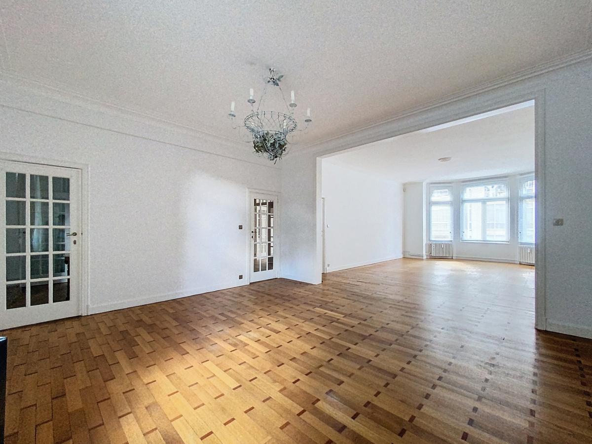 Place Brugmann : Magnifique appartement 3 ch