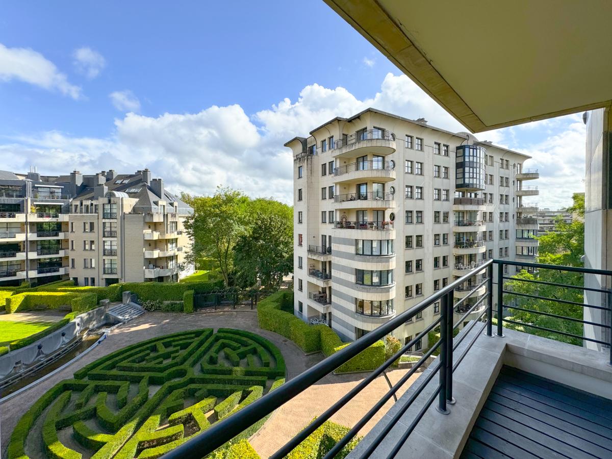 Parc Brugmann: Magnifique appart. 3 chambres avec terrasse