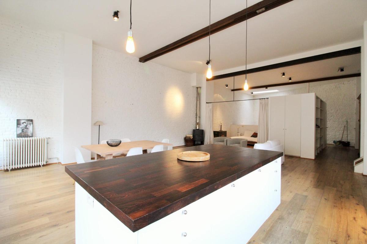 Proche des Etangs d'Ixelles : magnifique loft de ± 150m² 2CH