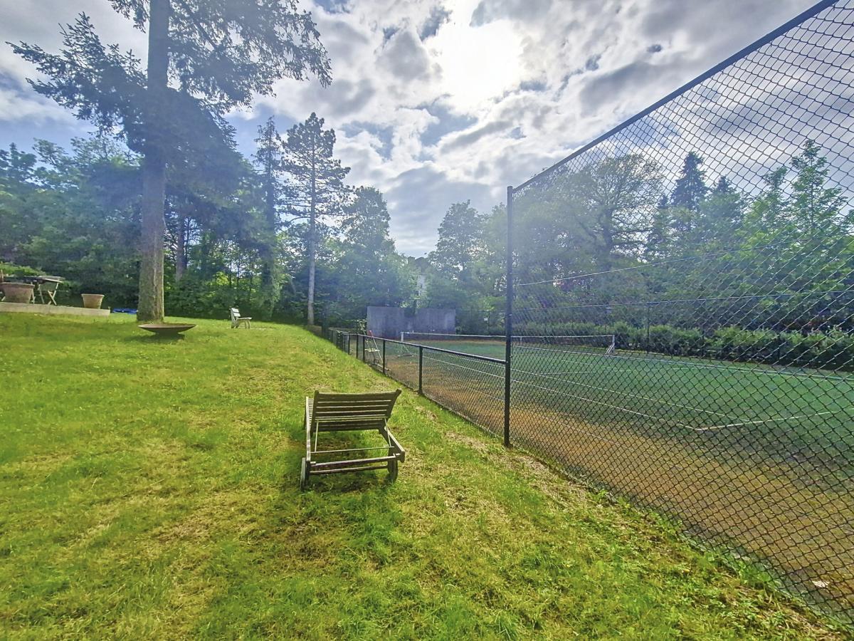 En bordure de la vallée des artistes, terrain  de 1940m²