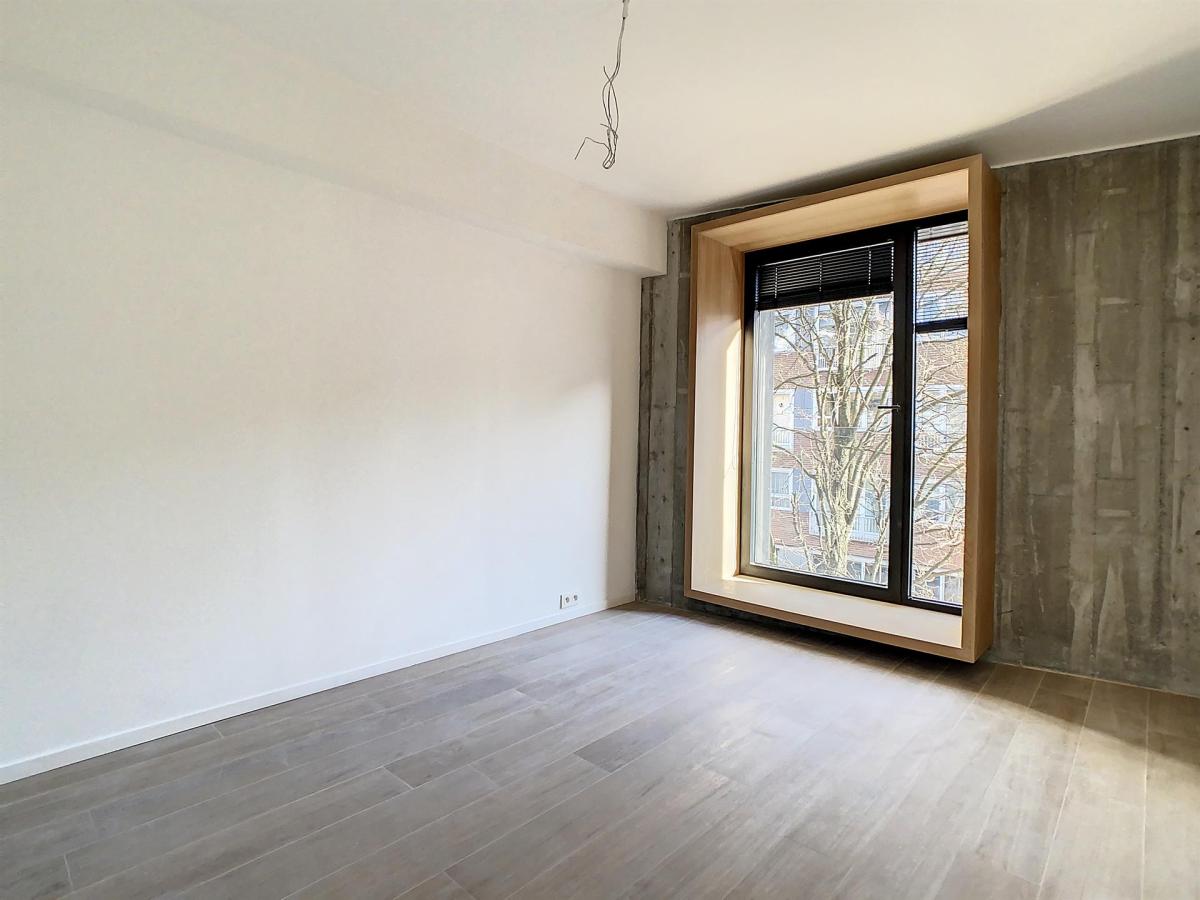 Vleurgat : Bel appartement + balcon. PEB A++