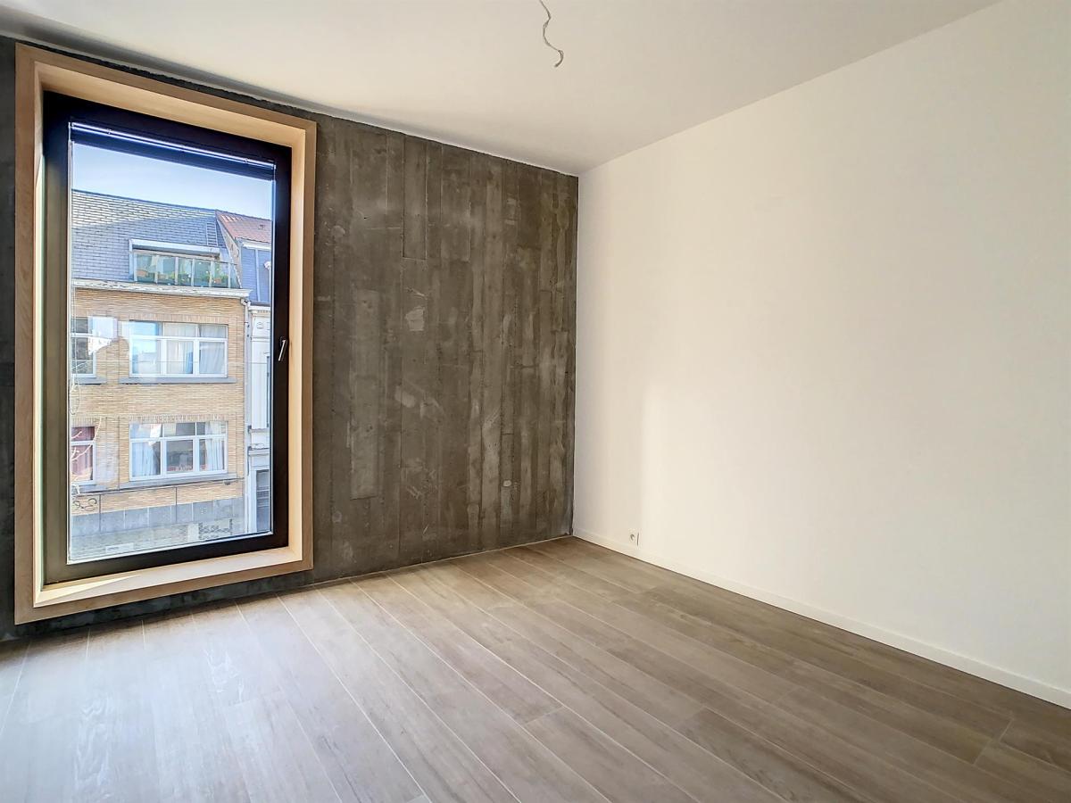 Vleurgat : Bel appartement + balcon. PEB A++