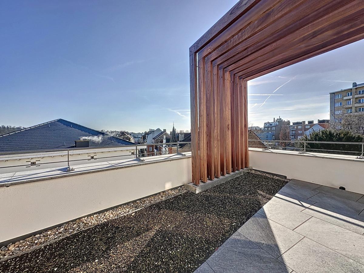 Carré Coghen : Superbe penthouse avec une belle terrasse