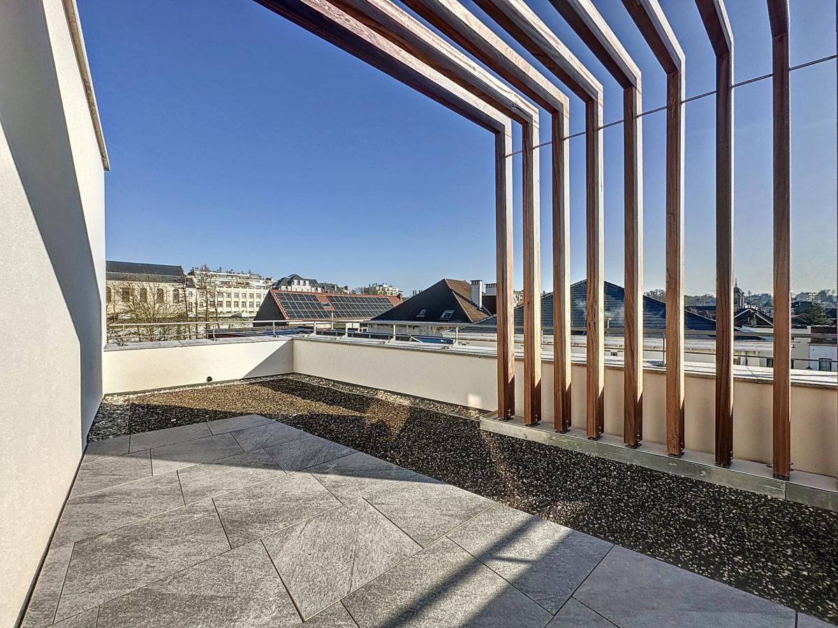 Carré Coghen : Superbe penthouse avec une belle terrasse